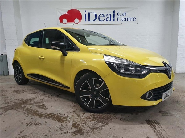 Renault Clio v Dynamique MediaNav Hatchback 5dr Petrol