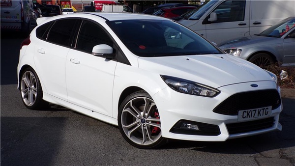 Ford Focus 2.0 TDCi 185 ST-2 Navigation 5dr