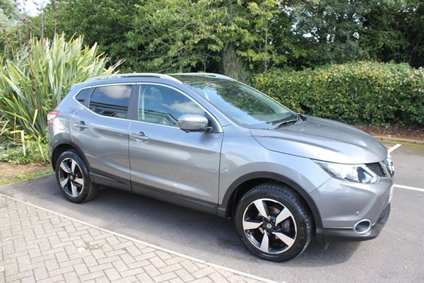 Nissan Qashqai = THIS CAR HAS NOW BEEN SOLD = Manual