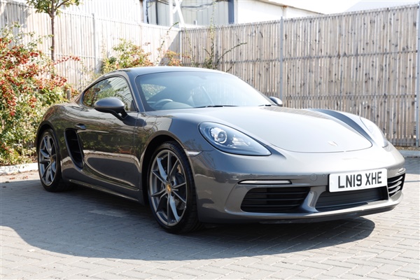 Porsche Cayman 2.0 2dr PDK Auto