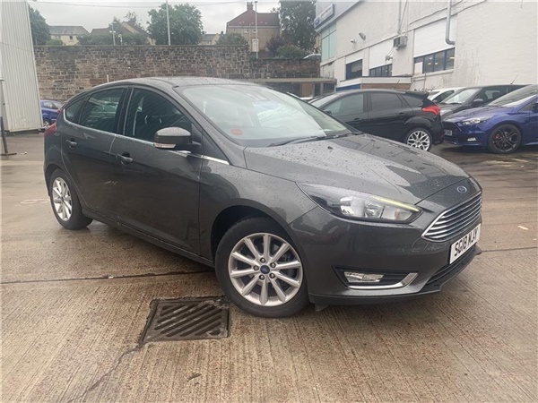 Ford Focus 1.0 EcoBoost Titanium Navigation 5dr