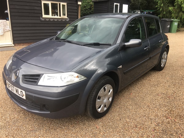 Renault Megane 1.4 Freeway 5dr