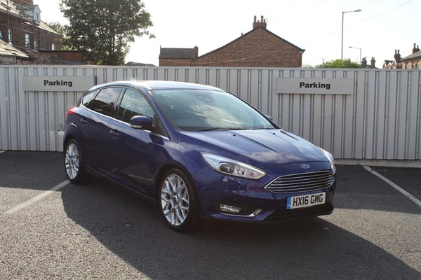 Ford Focus 1.0 T EcoBoost Titanium X (s/s) 5dr