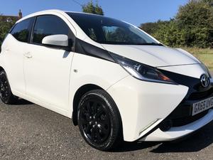 Toyota Aygo 1.0 Petrol () in St. Leonards-On-Sea |