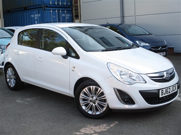 Vauxhall Corsa 1.4 SE 5dr AUTOMATIC-VERY LOW MILEAGE-HEATED