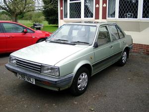 Nissan Sunny  in Hailsham | Friday-Ad