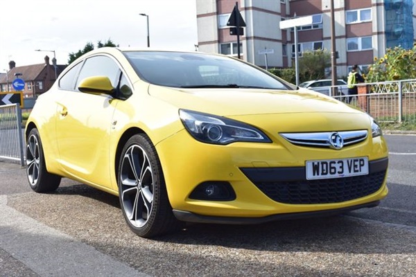 Vauxhall Astra 1.6 GTC SRI 3d 177 BHP