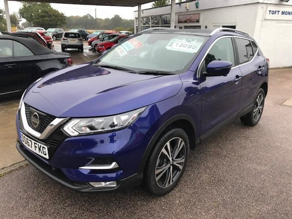 Nissan Qashqai 1.5 dCi N-Connecta 5dr, NEW MODEL, LOW MILES