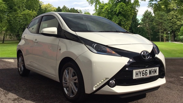 Toyota Aygo 1.0 VVT-i X-Pression (X-Nav) 5dr