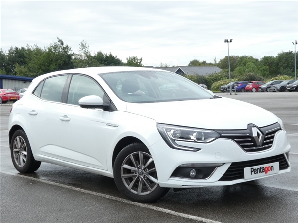 Renault Megane 1.2 TCE DYNAMIQUE NAV 5DR