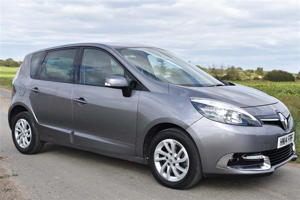 Renault Scenic 1.5 TD Dynamique EDC Auto 5dr (Tom Tom)