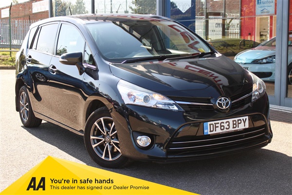 Toyota Verso 2.0 D-4D Icon 5dr - NAV, 7 SEATS, R/CAM, BT &