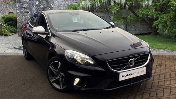 Volvo V40 (Winter Pack, Cruise Control, Rear Park Assist)