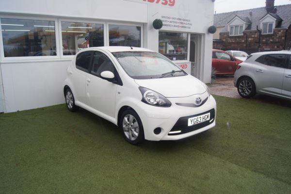 Toyota AYGO 1.0 VVT-i Move with Style 5dr