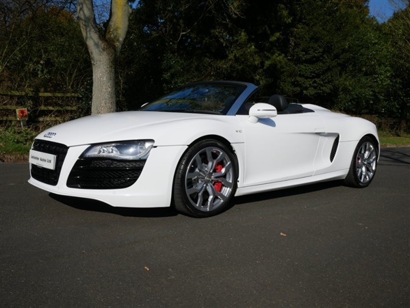 Audi R8 5.2 FSI V10 Spyder 2dr Petrol R Tronic quattro (327