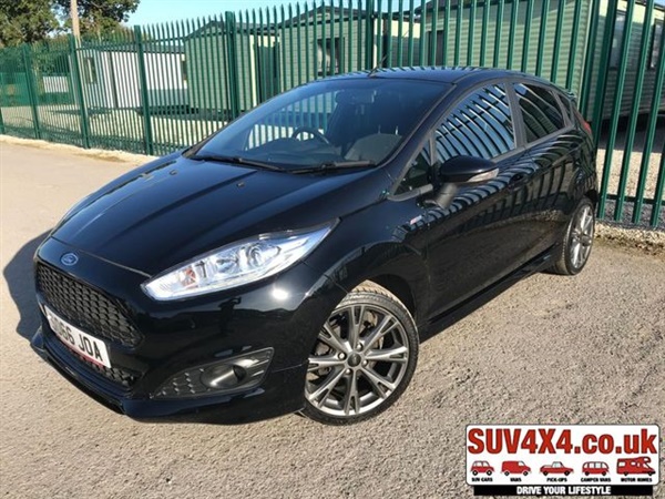 Ford Fiesta 1.0 ST-LINE 5d 124 BHP BODYKIT SATNAV ONE OWNER