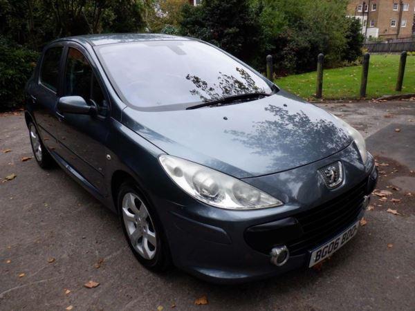 Peugeot v SE Tiptronic 5dr