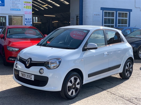 Renault Twingo 1.0 SCE Play 5dr, UNDER 10 GENUINE DELIVERY