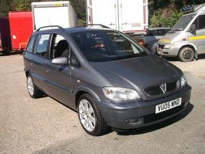 Vauxhall Zafira  in London | Friday-Ad