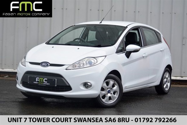 Ford Fiesta 1.6 ZETEC ECONETIC TDCI DPF 5d 94 BHP