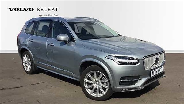 Volvo XC90 (Retractable Towbar, Adaptive Cruise with Pilot