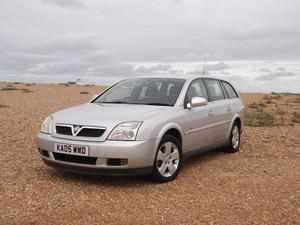  VAUXHALL VECTRA 2.2 AUTOMATIC ESTATE in New Romney |