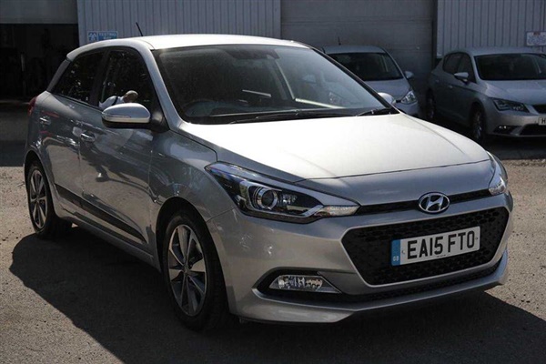 Hyundai I Premium (100 PS) 5 Door Automatic