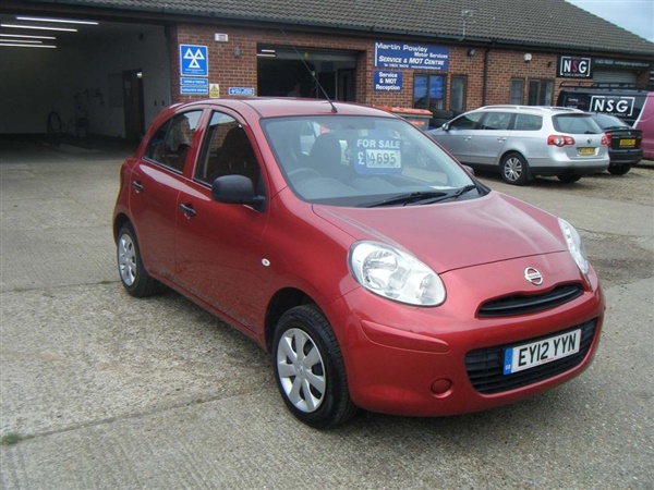 Nissan Micra v Visia 5dr