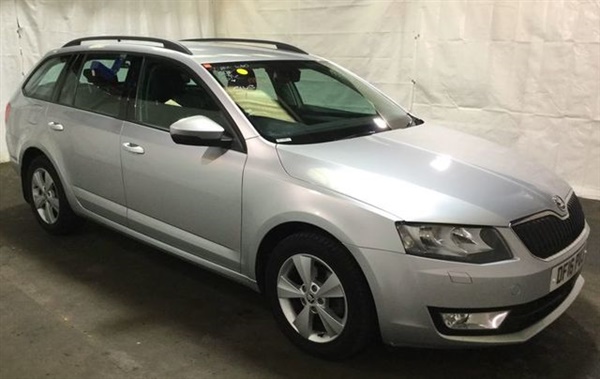 Skoda Octavia 1.6 TDi SE L NAV 5 Door Estate 109 BHP