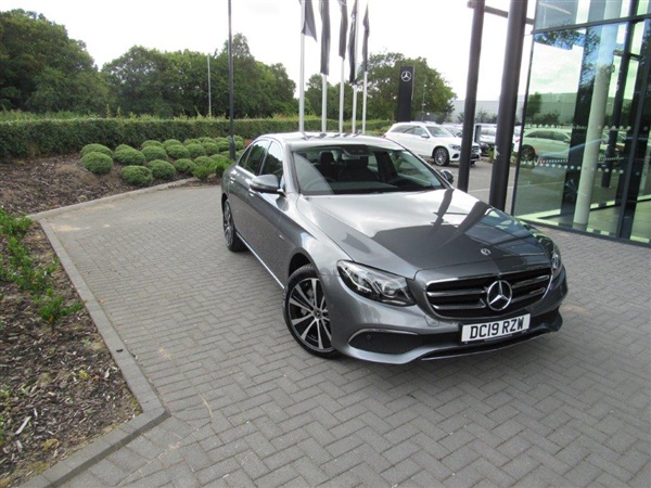 Mercedes-Benz E Class E300e SE Premium 4dr 9G-Tronic Saloon