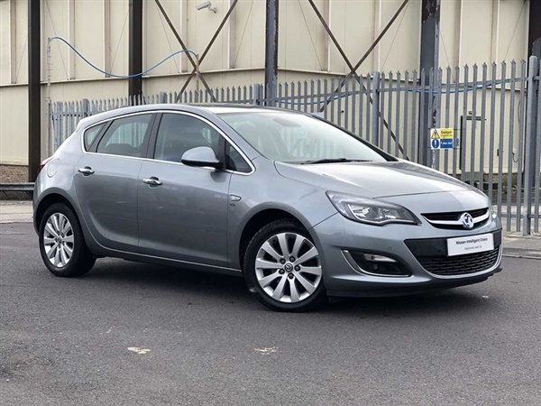 Vauxhall Astra 2.0 CDTi 165PS Elite ecoFLEX 5-Dr Hatchback