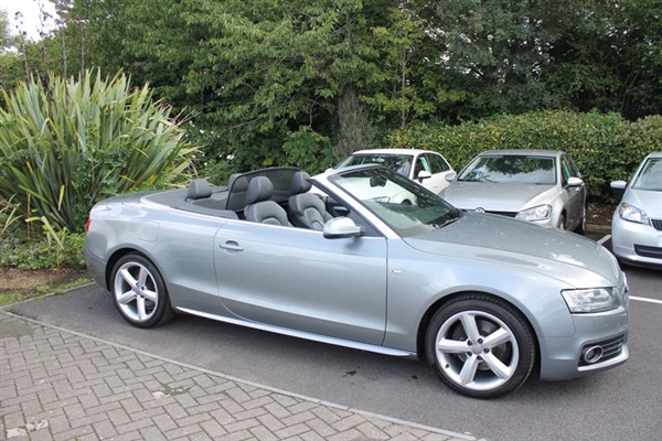 Audi A5 TFSI S LINE with a Full Audi Main Dealer service