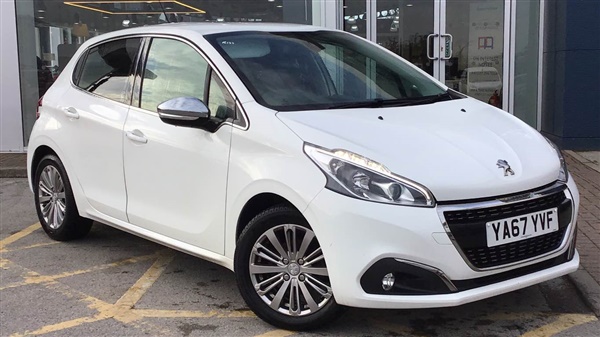 Peugeot  PureTech 82 Allure 5dr