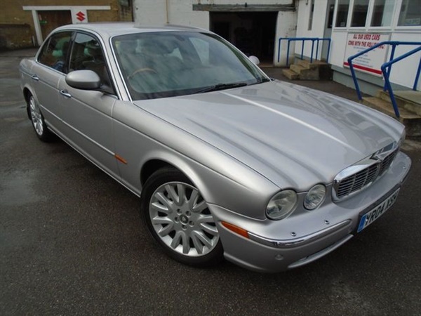 Jaguar XJ Series 4.2 V8 SE 4d AUTO 292 BHP