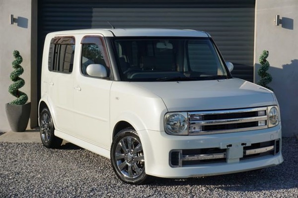 Nissan Cube 1.5 Automatic Rider