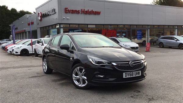 Vauxhall Astra 1.6T 16V 200 SRi Nav 5dr