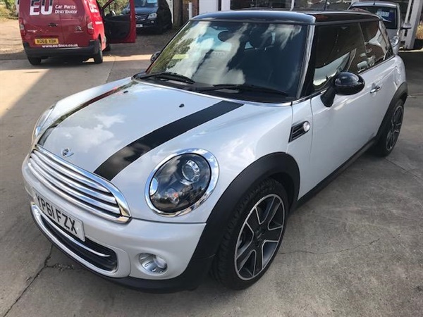 Mini Hatch 1.6 Cooper Soho Edition (Chilli Pk) 3dr NICE SPEC