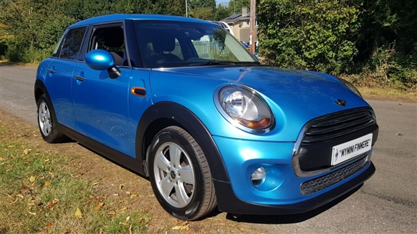 Mini Hatch One 1.2 5 DR FMDSH Low miles! 1.2