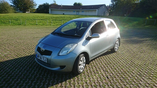 Toyota Yaris 1.3 VVT-i T3 3dr