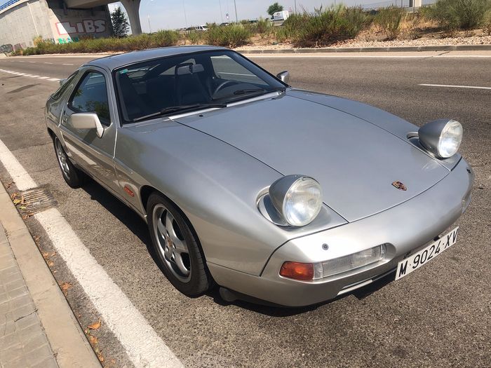 Porsche - 928 S