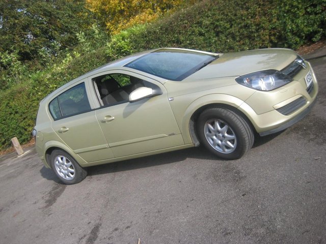 Vauxhall Astra  petrol manual 5 door hatchback
