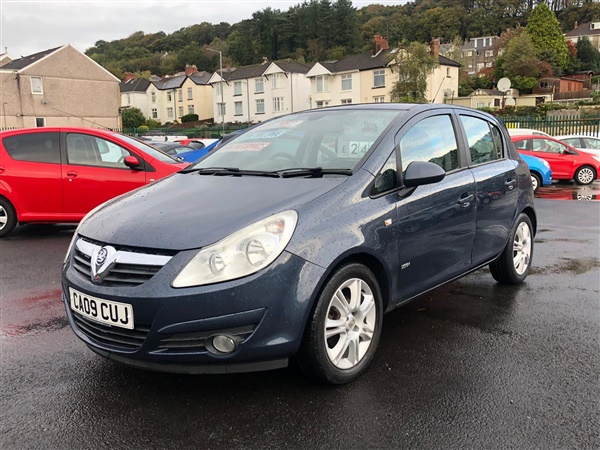 Vauxhall Corsa 1.2i 16V Design 5dr