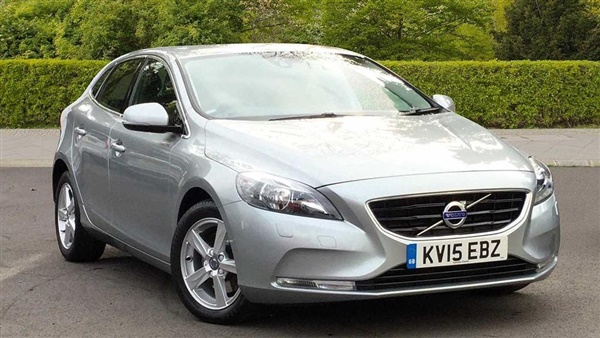 Volvo V40 D2 SE Navigation (Winter Pack, Rear Park Assist)