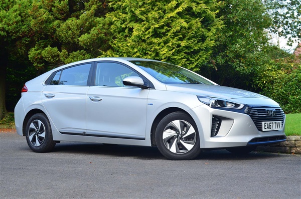 Hyundai Ioniq 1.6 h-GDi Premium DCT (s/s) 5dr Auto