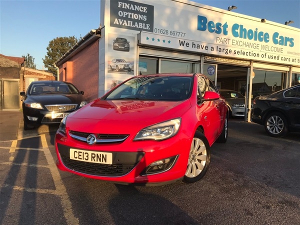 Vauxhall Astra 2.0 CDTi ecoFLEX Elite Hatchback 5dr Diesel