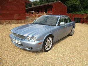 Jaguar XJ  in Chichester | Friday-Ad