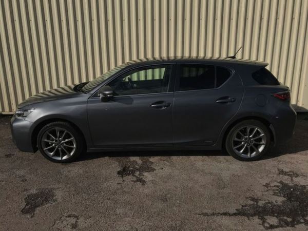 Lexus CT H ADVANCE 5d AUTO 136 BHP