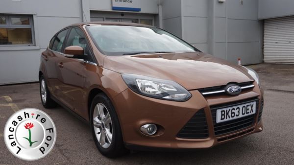 Ford Focus  Zetec 5dr Powershift HATCHBACK