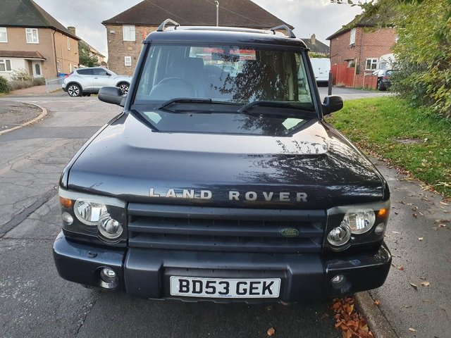 Land Rover Discovery 2 TD5 7 seater manual