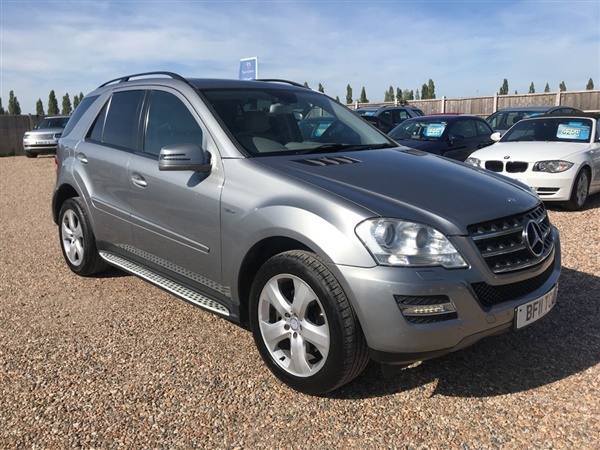 Mercedes-Benz M Class 3.0 ML350 CDI BlueEFFICIENCY SE 5dr